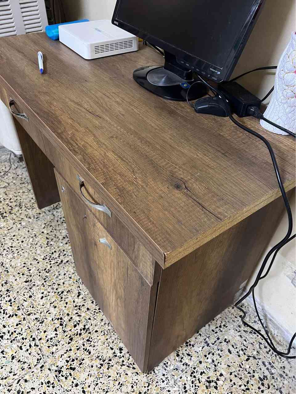 ميز مكتبي نظيف ب45 
للتواصل ‭***********‬ موصل, نينوى
