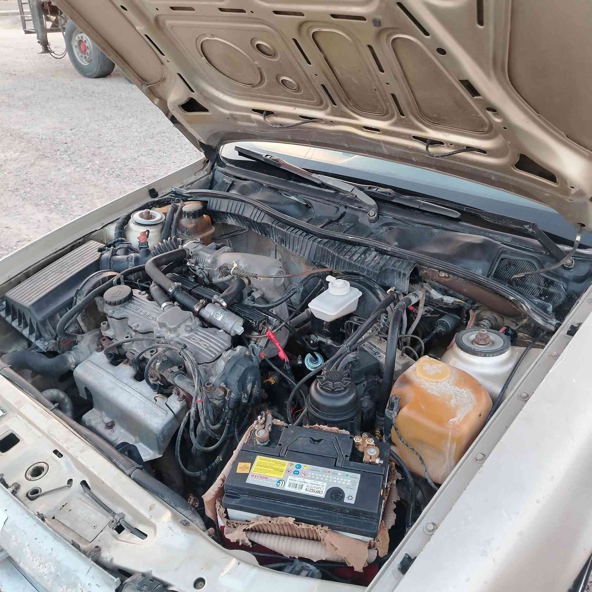 سلام عليكم
أوبل فكترا موديل 1992 گير عادي محرك 200 بلادي باسمي رقم بقداد تخم تاير ويل كب گهربائيات كله شقاله 
سنويه لل 2027/3/28  هاتف ***********
