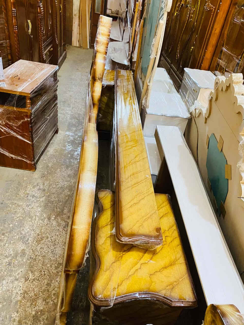 غرفة نوم عراقي مستخدم اخو الجديد وباسعار مناسبة شغل درجة اولى مرتب ضهر جرجوبة توصا احطاطة صاج خارج داخل 
السعر 750 الف وبيها مجال للطيبين 
رقم الهاتف ***********
