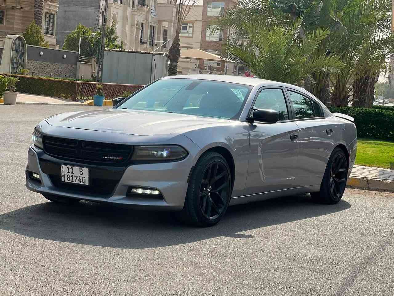 السلام عليكم للبيع جارجر 2016 اصل  sxtماشيه 100ميل السياره حادثها 6 طلقات ومصلحات ع كدهن بدون داخل بدون ايرباك مكينه كير صدر بلاد رقم بغداد مكان السياره بغداد السعر 163$ 
***********
