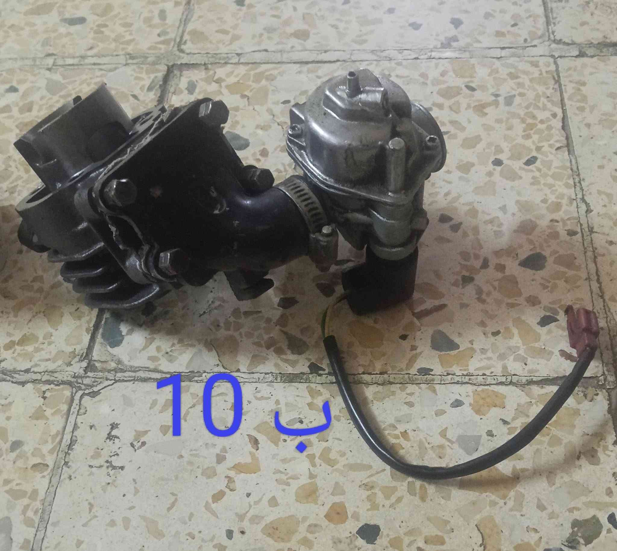 سلام عليكم عندي دراجة 60 غراض بيكم ابوغريب خرنابات ***********

نص مكتوب في الصور:
- 10 €
- 10 ب
- 5 ب