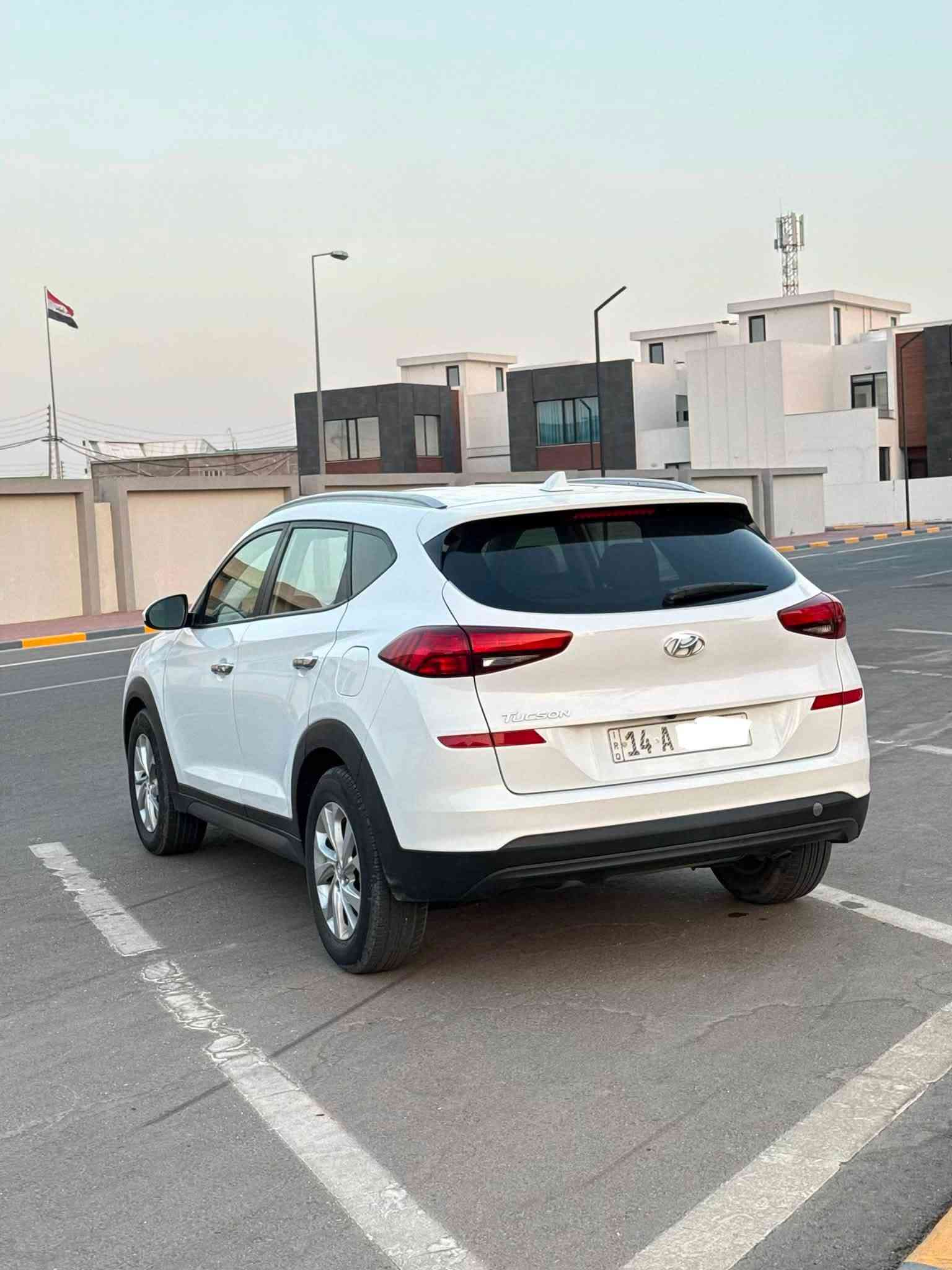 للبيع هونداي توسان 2019 
وارد امريكي تقرير امطار
محرك 2000 
ماشيه 70m
فول مواصفات عدا الفتحه 
بيها مكانين  صبغ كلش زغار
رقم بصره انكليزي تحويل ثاني يوم
السعر 148$
مكانها البصره
للاستفسار :: ***********

