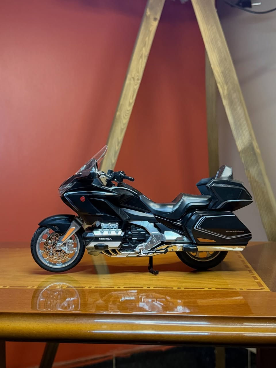 رجع توفر الكولد ونك يابة 
Honda Goldwing 🇺🇸🏍️🪽🦅

حجم 1:11 
للتواصل واتساب ***********

#tsar_store #عالم_المصغرات_والمجسمات
