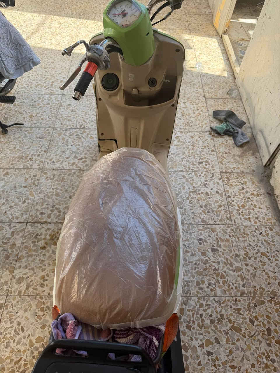 بوليس تفاحيه كفرات بلادي مختمه 
مكفوله ماعده البستم امبدل 
600
للاستفسار *********** عمارة, ميسان
