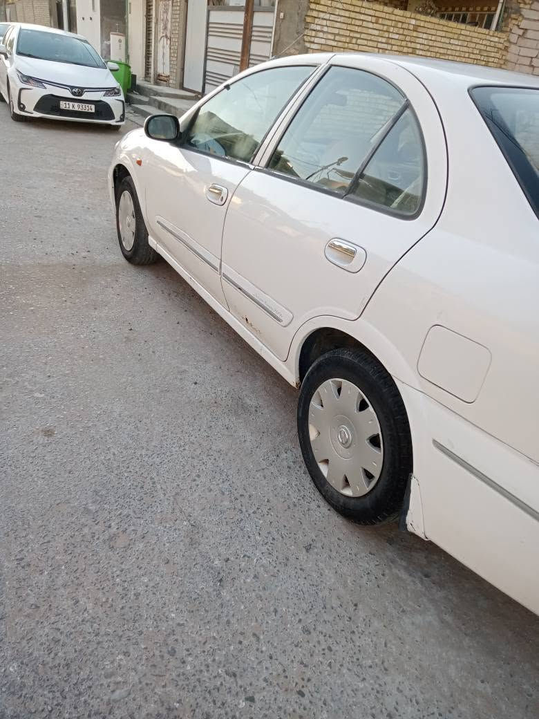 نيسان صني تفاحه ياباني اصل رقم قادسيه دولي بسمي لون ابيض 2006 بيهه دحجه بسيطه بخشم الجاملغ الكدام جهه العبري ومصلحه بارد وبيها دحجه بسيطه شبر جوه يده الباب مال السايق وأيضا بارد مكفوله من داخل كير محرك تبريد المكان نجف للبيع أو مراوس حسب القناعه السعر 85وبي مجال .التواصل خاص او واتساب *********** النجف, العراق

