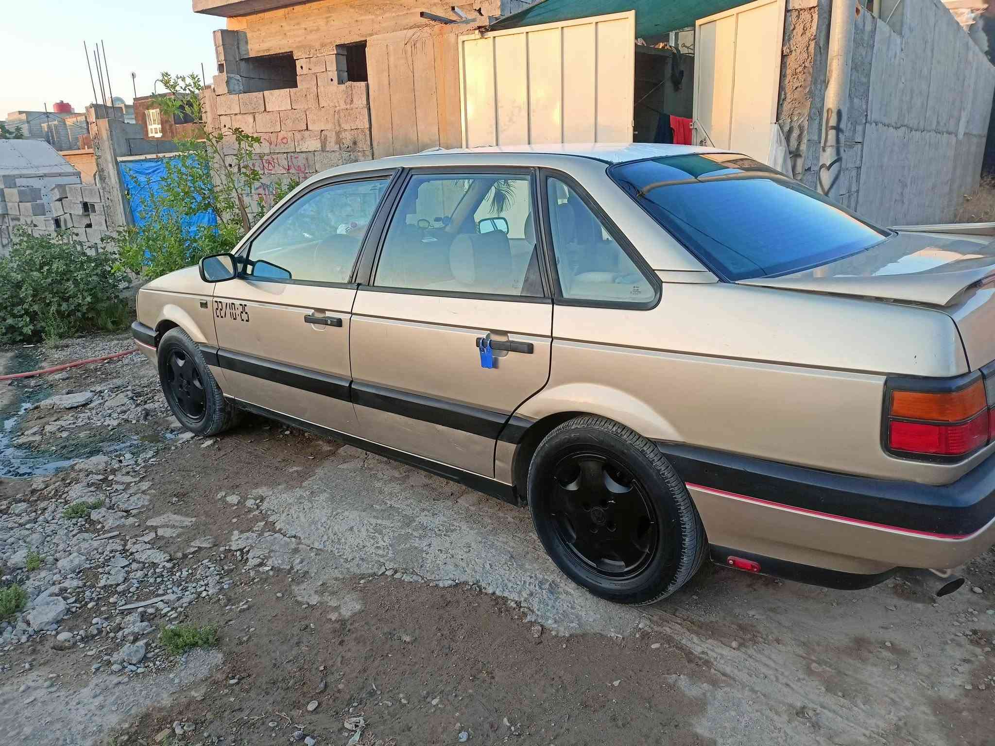 للبیع او مراوس سعر 35بي مجال دفتر بيها سنويه هزه جديده سياره كله بلادي قطره لاصبغ لا ضرب ما بي سقف سلايت يشتغل كهربايات كله شغال گير محرك شرط رقم م ***********
