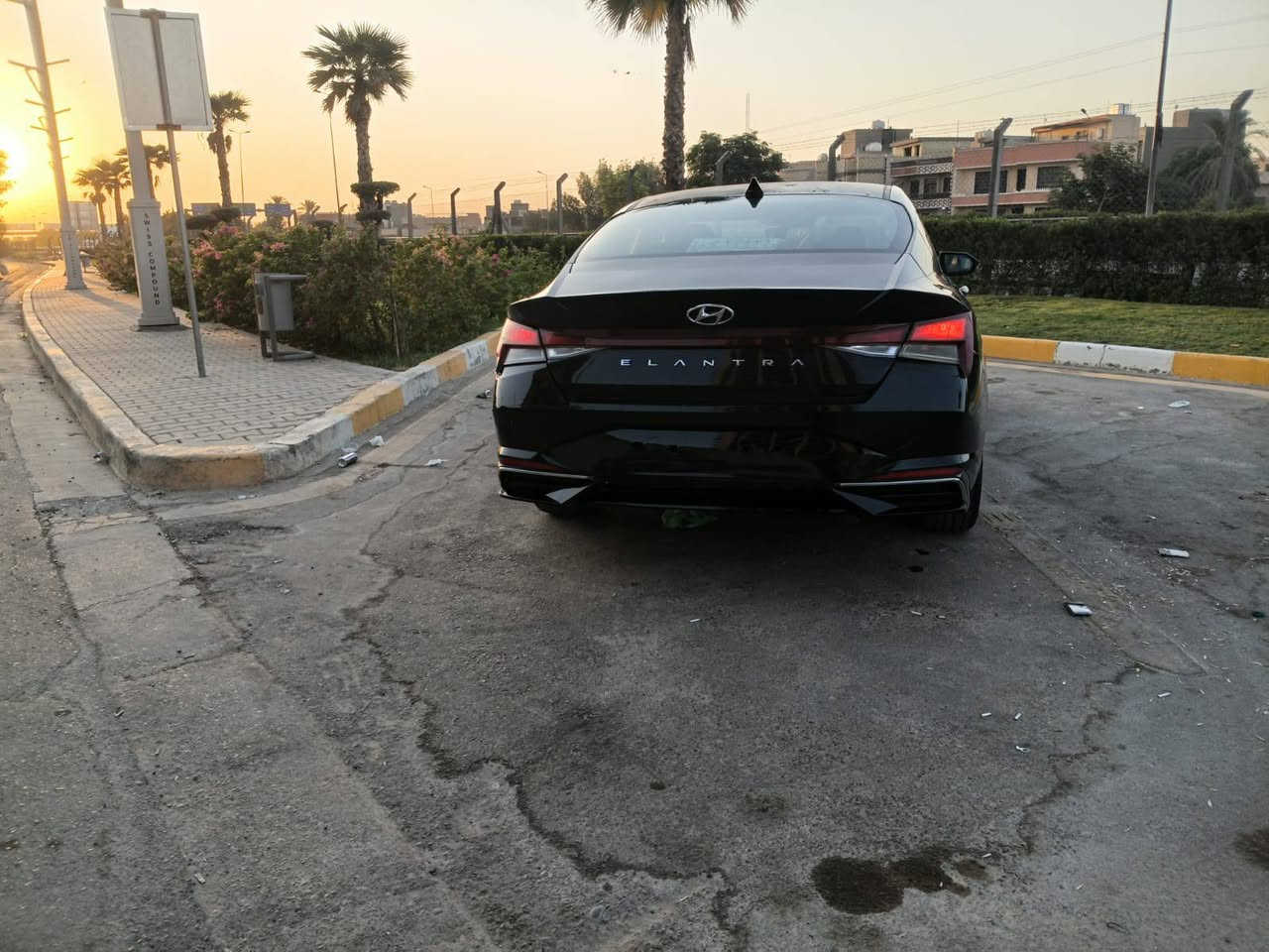 السلام عليكم للبيع النترا 2023 وارد امريكي معوقين وكاله مضمونه  بيه بنيد مبدل ماشيه ٢٩ حقيقي مكينه 2000 دوش مواصفات تحكمات شاشه كبيره دجتال رادارات جانبي واماي شاحن لاسلكي سايد بريك دكمه ٣ وضعيات قياده  تشغيل عن بعد تحديد مسار  اوتو هولد توقف ذاتي ويلكب ١٧  بيه هواي مواصفا شادله لايت ل ي د السعر ١١٩  مستعجل علبيع لغرض السفر للأستفسار الأتصال *********** يوجد واتساب مكان بغداد
