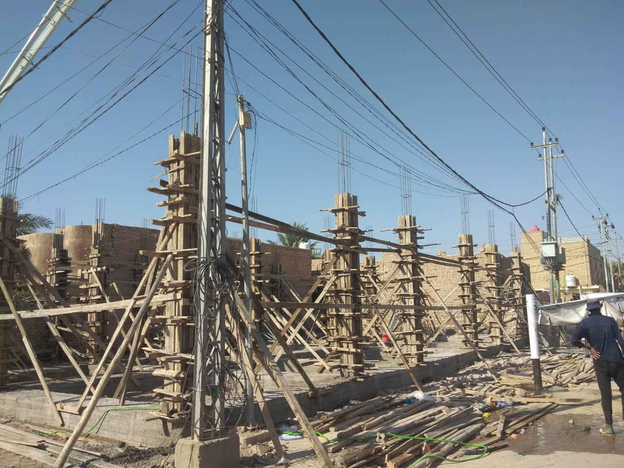مقاولات عامة • تسليح وصب • النجف والمحافظات
