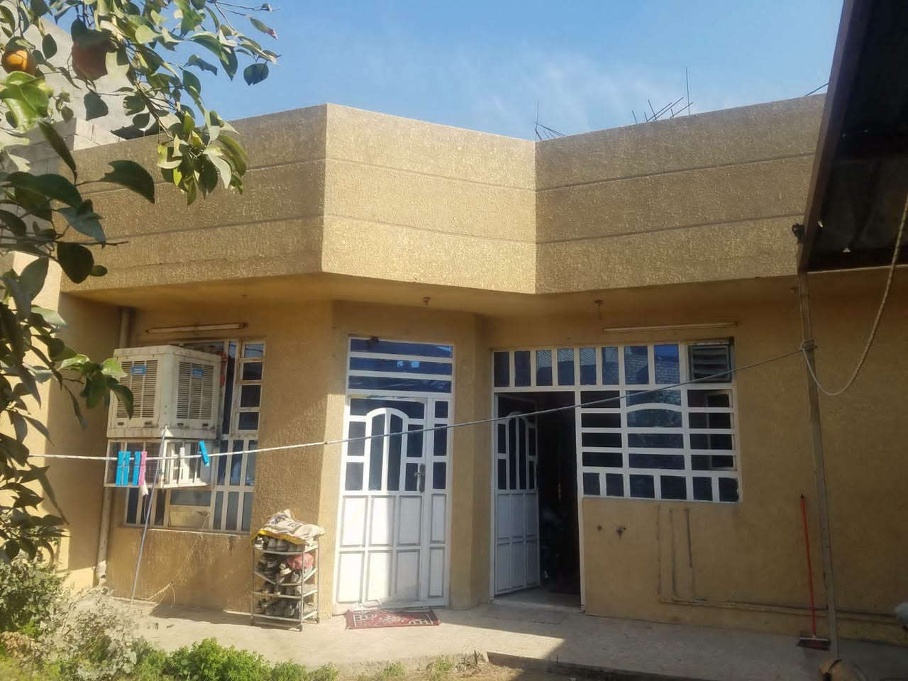 بيت ٢٠٠م • سند ٢٥ • حديقة