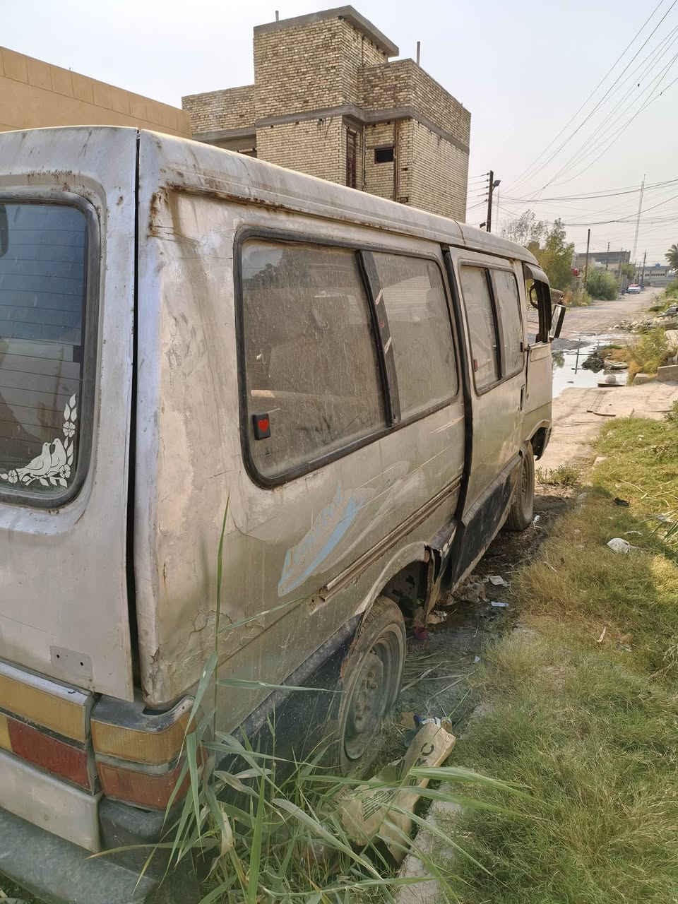 للبيع تسقيط
كيا بستا موديل 92 مجفية رقم بغداد صدامي بأسمي .
تريدهه هيه والرقم أو بدون رقم ماكو مشكلة.مكانهه ابو غريب.الحصوة . 
تليفون ***********
