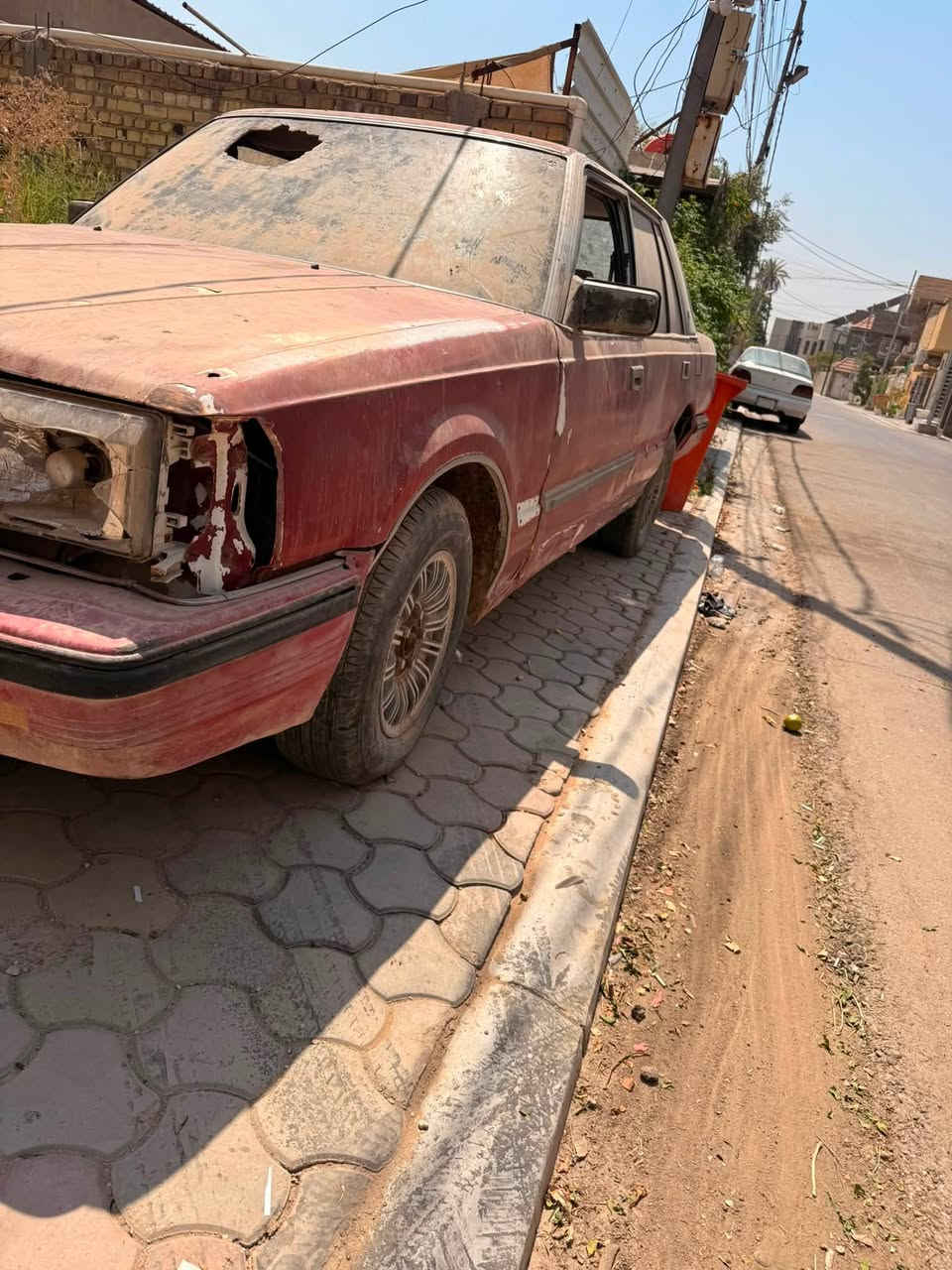 السلام عليكم سوبر ٨٢ راعيه ميت vvt3000شد جديد كير و مكينه السيارة شغاله و المكينه ناعمه وجديده الله شاهد عنواني كربلاء 
***********

