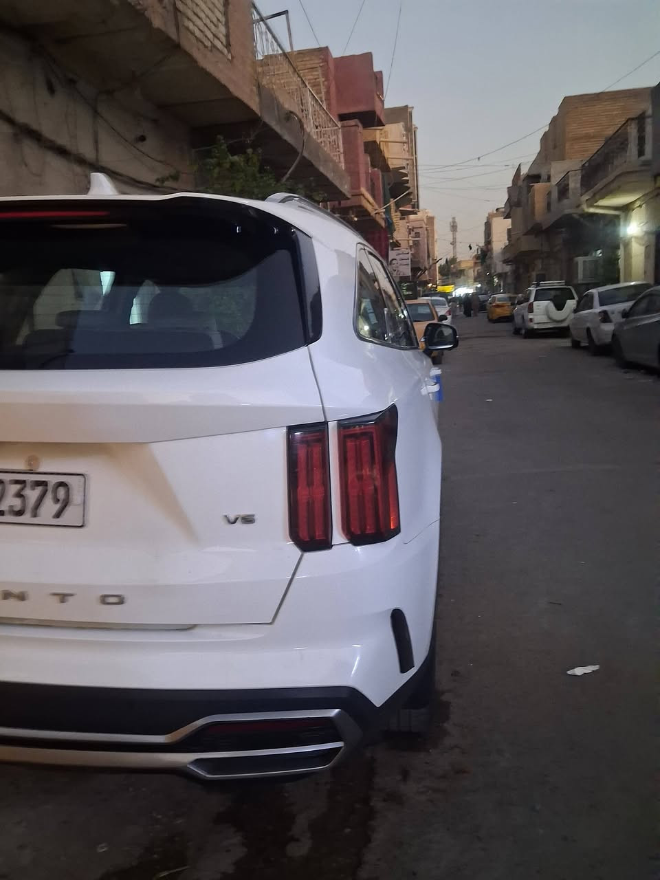 سلام عليكم  سورنتو موديل 2021  خليجي فول  4كامرات فورويل جلد كشنات تدفئه تبريد  مشيه 74 كيلو متر سيارة بسمي  سيارة اعلة فئه بل سورنتو  سونار مرفوق بل منشور رقم *********** بغداد شارع حيفا
