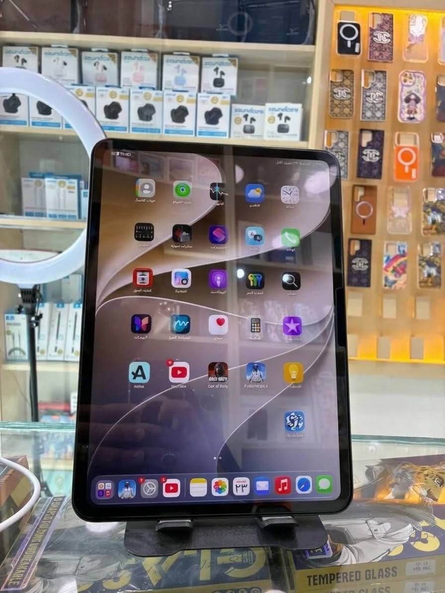 ايباد برو M4 • ذاكرة ٢٥٦ • كفالة عامة
