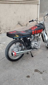 هوندا • دراجه • بدون مفتوحه