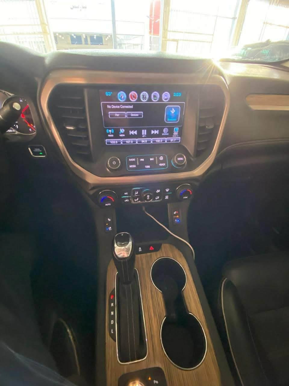 جيمسي اكاديا 2019
سياره عائليه 7راكب تريده سفر تريده للداخل 
 تبريد 3قطع 
اقتصاديه محرك 4سلندر 2500 
رقم تحويل بأسمك 
مكاني بصره ابو الخصيب 
سعرها 160 
رقمي ***********
