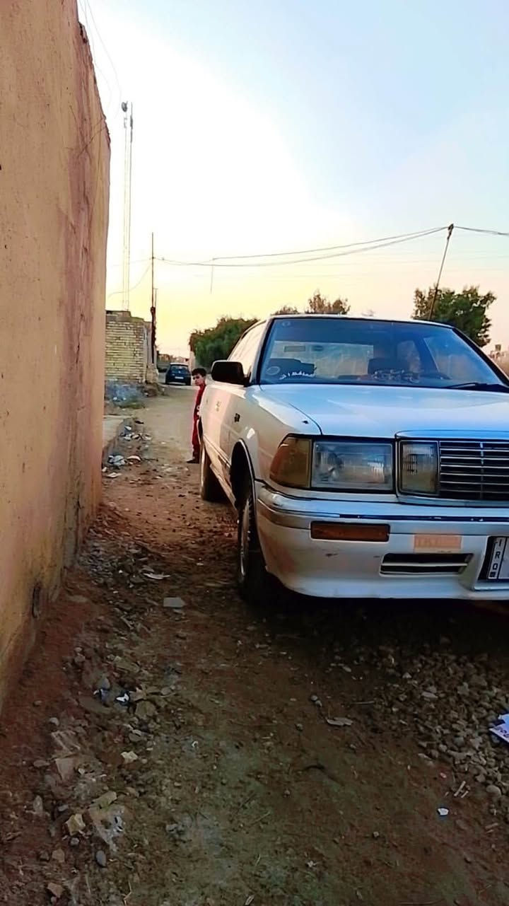 سلام عليكم هارتوب للبيع مديل 90 كير ومكينة جديد مابيها ضربة بس معجون شوية مبين عندك بل تصوير سنوية بسمي رقمهابصرة انكليزي 
مكاني بغداد العبيدي الاستفسار ***********

