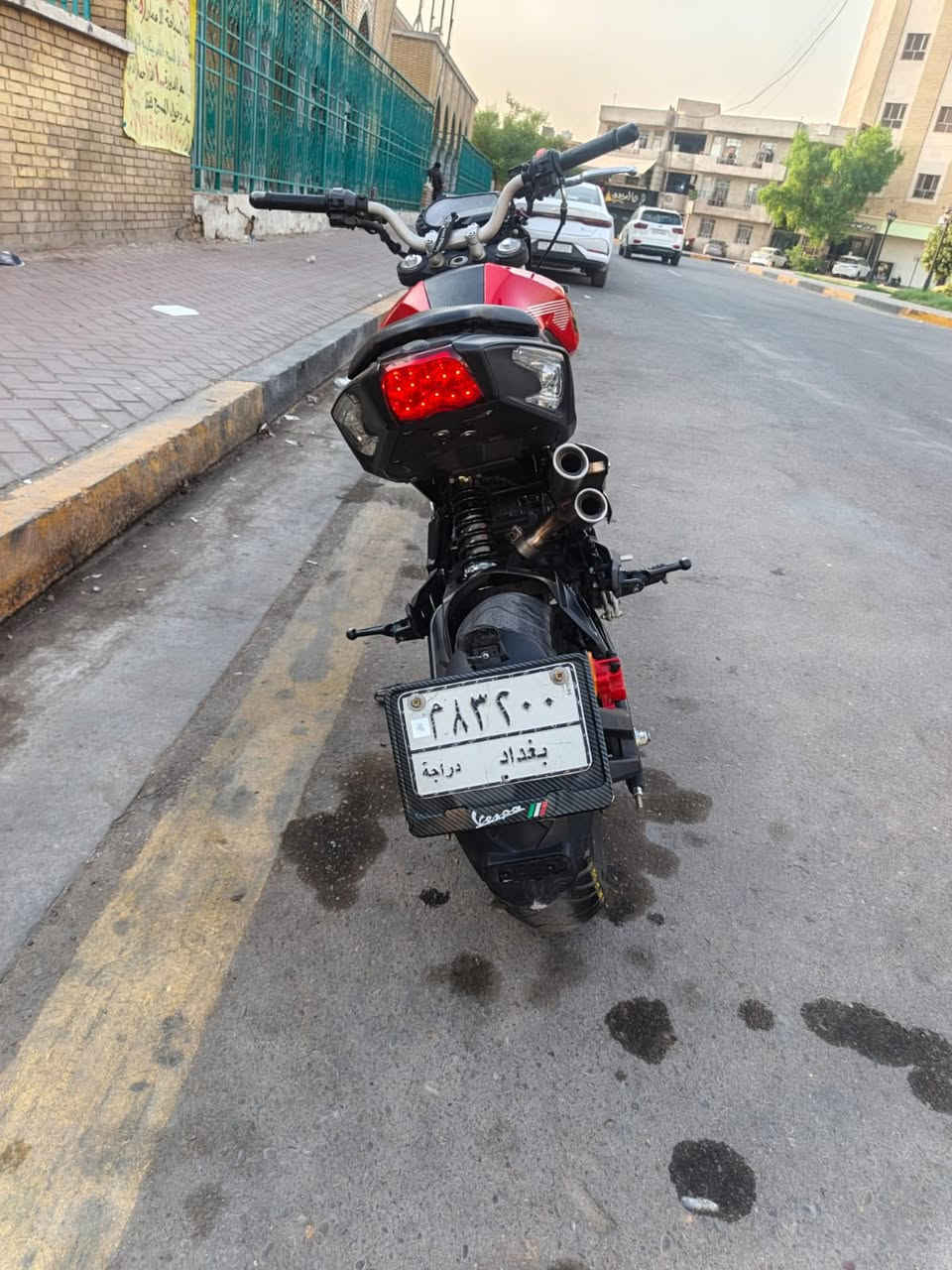 بنلي للبيع مرقم اصولي دراجه جديده سويجات ثنين مصارلها هواي من نازله من الرمبه  شلعه ومعدل بطناش مناقصها اي شي كامله نكره سلف خير من الله عالي ناصي اشاير نصبتها حلوه (سعرها مناسب)مكاني بغداد الاعضميه شراي اتصل وماوكف ويه احد انشالله رقمي ***********

نص مكتوب في الصور:
- TT 135