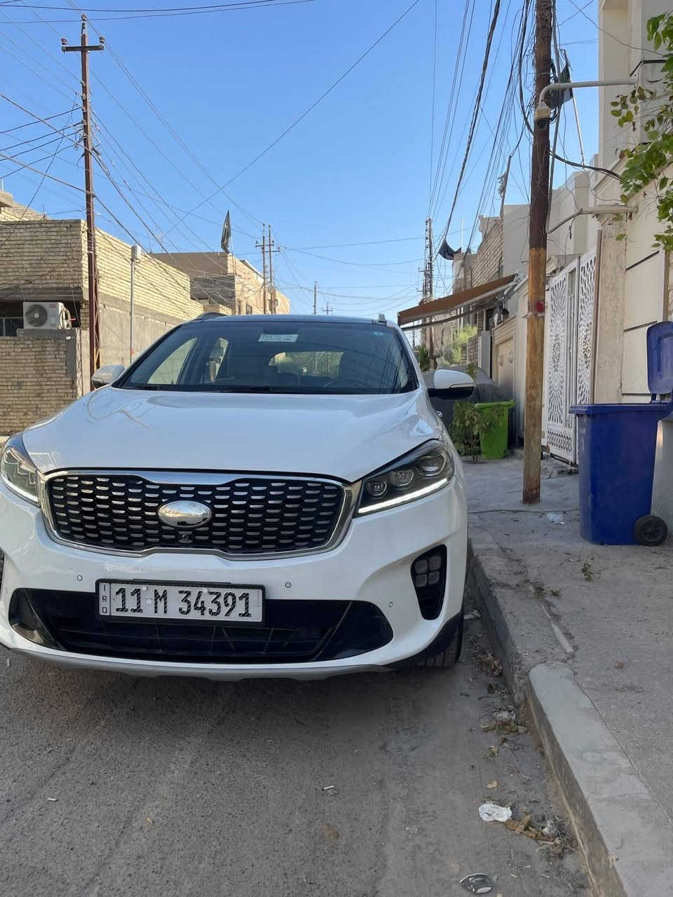 سورنتو 2018 GT-Line فول مواصفات 1/1  - السيارة 6 سلندر فور ويل ماشيه 95 حقيقي بيها فقط صبغ ربع الجاملغ الامامي سيارة نضيفه السعر 225 
***********
