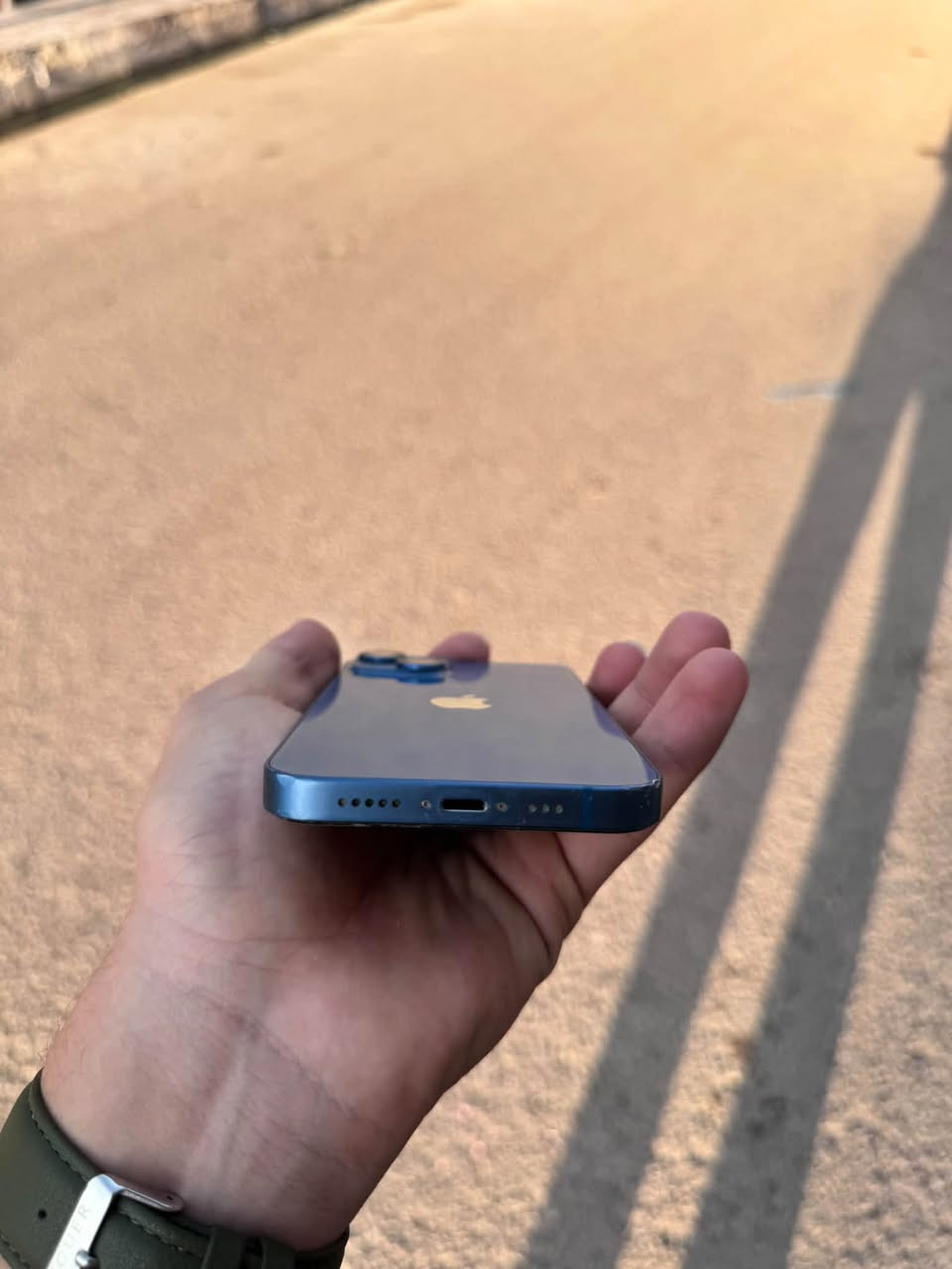 13 عادي بلادي مامبدل بي ايشي
🔋بطارية 75 بلادية 
ذاكرة 128 
نموذج m 
تك سيم
لون ازرق بحري 💙
معا 5 كفرات مجانية 
السعر 380 وبي مجال للطيبين
الشراي يخابر ‭***********‬
