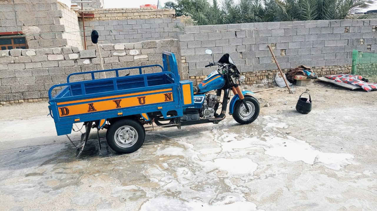 السلام عليكم ستوته للبيع موديل 17 رجلها بمليون 700 وبيها مجال***********
