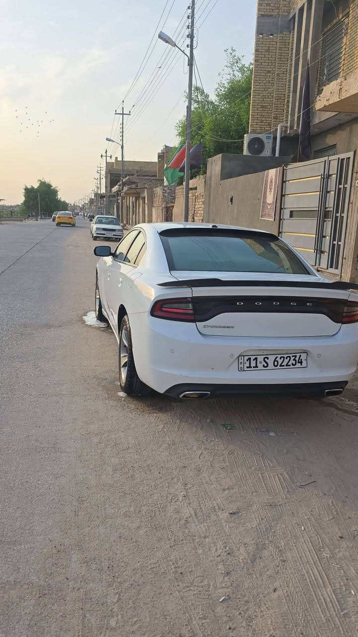 موديل ٢٠٢٠ اصل رقم بغداد بسمي بيهه تبديل بنيد وجنطه مكينه كير حداديه تبريد تخم تاير السعر ٢١٠ وبيهه مجال مكاني ناصريه ***********
