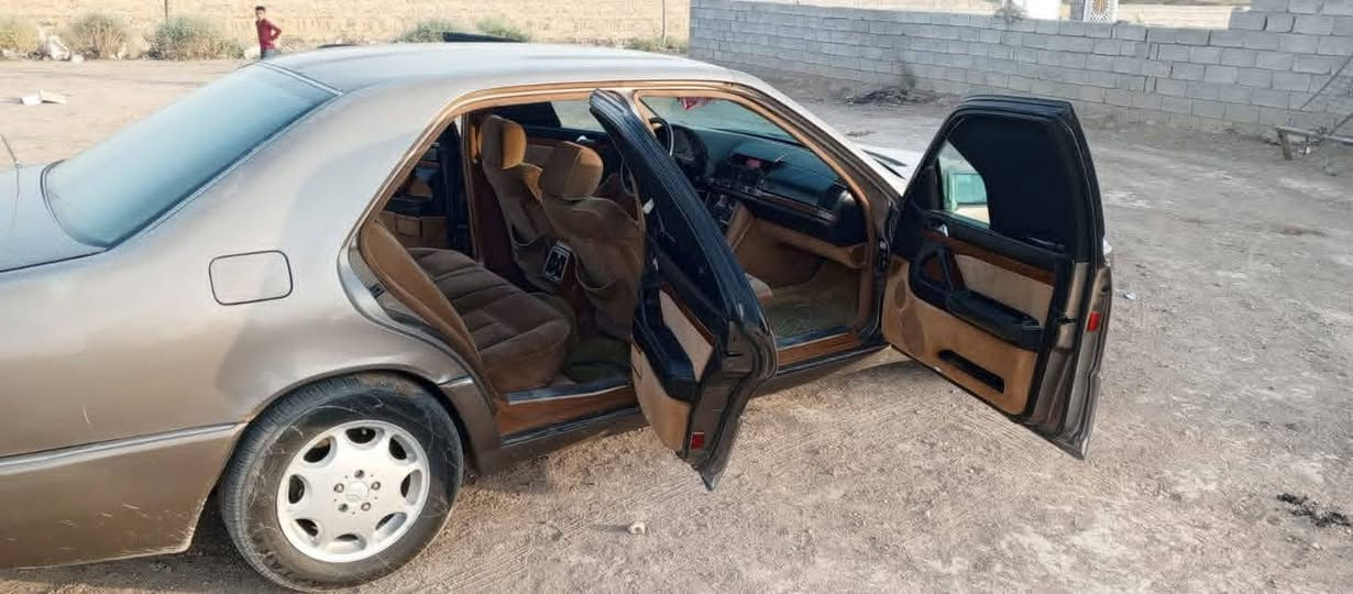 شبح للبيع موديل 92 محرك تابوت رقم نجف شرط التحويل تبريد شغال مكينه كير خير من الله ترايهه 200 مكاني بغداد السعر 42 وبيهه مجال  بسيط/***********
***********

