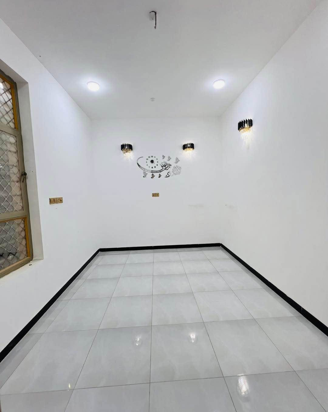 حله نادر • ١٠٠م • ٣غرف