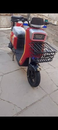 دراجة شحن للبيع، R7 زيرو السعر 450 وبيها مجال.المكان بغداد - المعامل -...