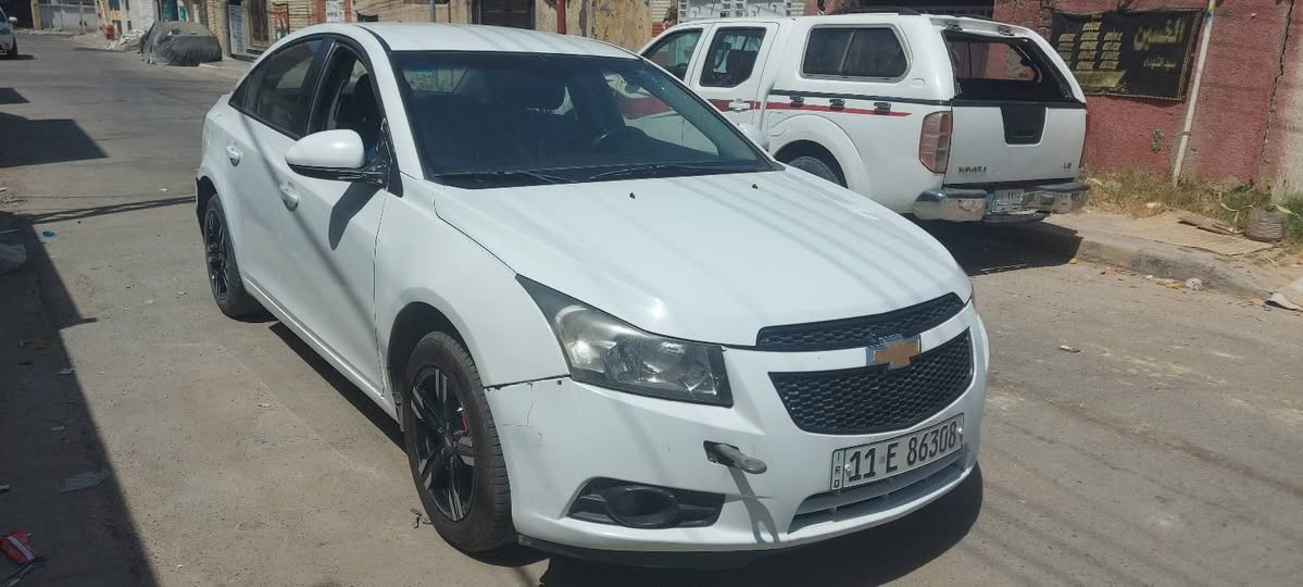 شوفر ليت كروز مديل ١٢ خليجي محرك ١٨٠٠ تبريد ثلج كير ومحرك جيد جداً بيها صبغ جاملغ الايمن والدوسات السونار بالمنشور مكاني بغداد الحسينية مال الراشديه السعر ٦٨ وبيها مجال ***********
