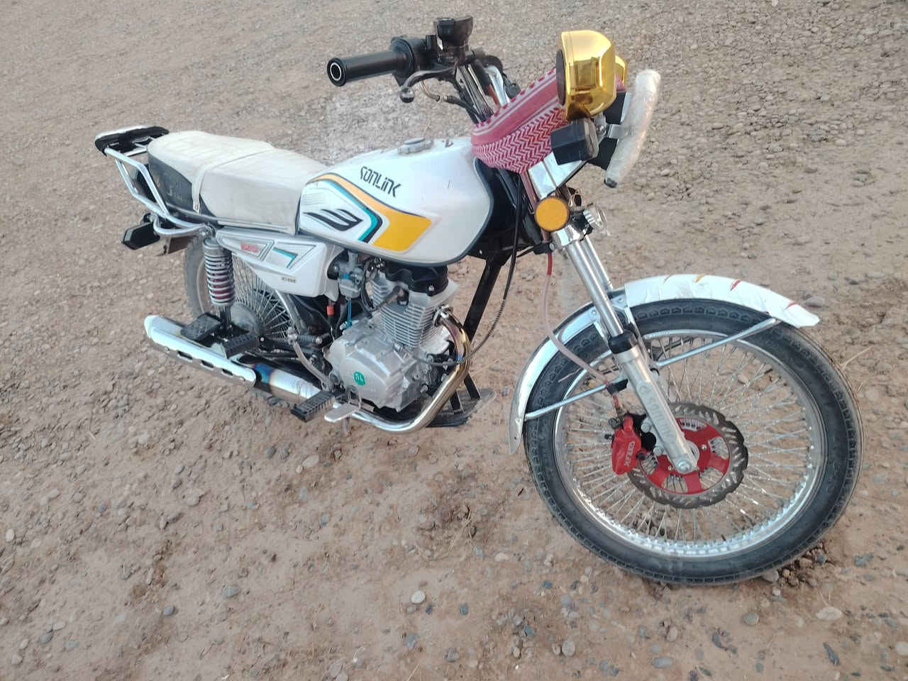 دراجه موديل ٢٠٢٥ كله شرط من تاير لتاير اربعه كير خمس نمرات مو اربعه السعر 780 مكان حويجه ملاحظة الصالنصه مو ويا لان مو مالتي ***********
