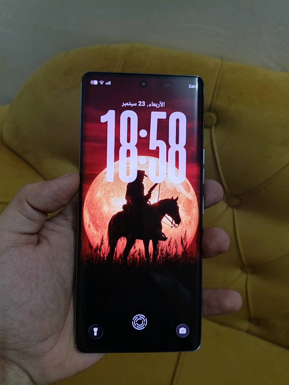 تكنو كامون 40 برو 5G
هلا عزيز، شكد السعة بالضبط للجهاز؟ يعني 8/256 لو 12/512؟: 
226
حالة الجهاز شلونها بالتفصيل؟ بيه خدوش، ضربات، أو أي تبديل/صيانة سابقة؟: 
نضافه عاليه
موجود ويا الجهاز الملحقات الأصلية لو بس الجهاز؟ (شاحن، كيبل، علبة، كفر، سكرين محافظ...؟): 
ملحقات شاحنه فقط
وين موقعك بالعراق؟ وتحبه بيع نهائي لو بيه مجال للمراوسة؟: 
مكان ناصريه 