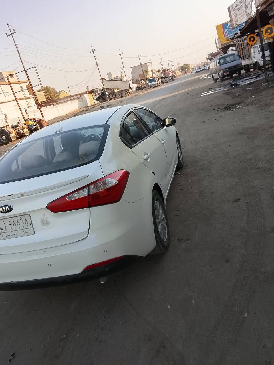 كيا سيراتو موديل 15 خليجي رقم بابل  مكينه 1600 سياره بها  4 قطع صبغ بدون دواخل
جاهزه كير مكينه حداديه تبريد تخم تاير كله جديد  السعر 82وبيه مجال بسيط مكاني بابل رقم الهاتف ***********
