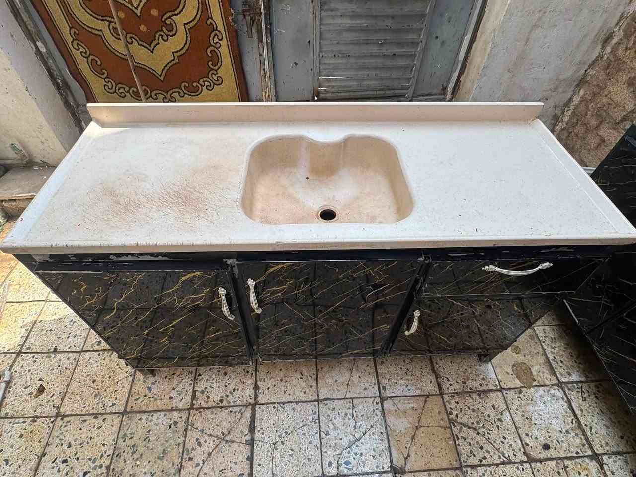 السلام عليكم كاونتر للبيع الضرر فقط الجرارات العنوان بغداد الحرية ***********
السعر ٢٠٠
