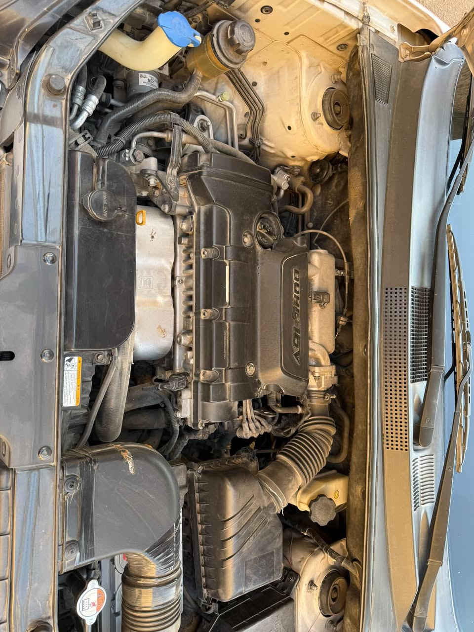 للبيع توسان 2010 خليجي – شركة عامة – رقم بغداد 🔥
🚙 هيونداي توسان 2010 خليجي
• محرك 2000 DOHC بلادي، غير مفتوح
• كير بلادي، غير مفتوح
• 2WD
• فتحة سقف
• داخلية بيج
• جام كهرباء
• سويج شخاطة
• لايتات زينون
• تبريد ثلج ❄️
• كشنات مخمل
• ماشية 170 ألف كم
• صدر نظيف
• السيارة نظيفة جداً

: بارد بسيط بنهاية الجنطة، وصبغ على كد شبر بالجاملغ الأمامي الأيمن، والباقي مكفول.

💰 السعر: 118 ورقة
✅ بيها مجال للشراي

📍 المكان: بغداد – حي الجامعة
📞 ***********4
