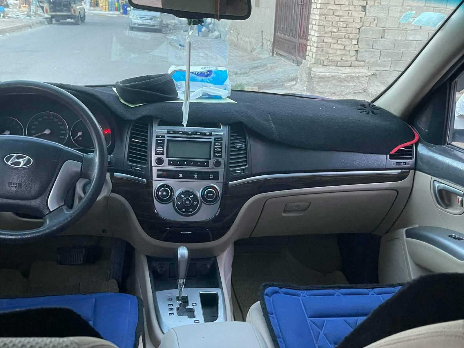 السلام عليكم سنتافيا موديل ١٢ خليجي بيه شبر صبغ أسفل الباب مكان السياره صويره للاستفسار الاتصال على الرقم ***********
