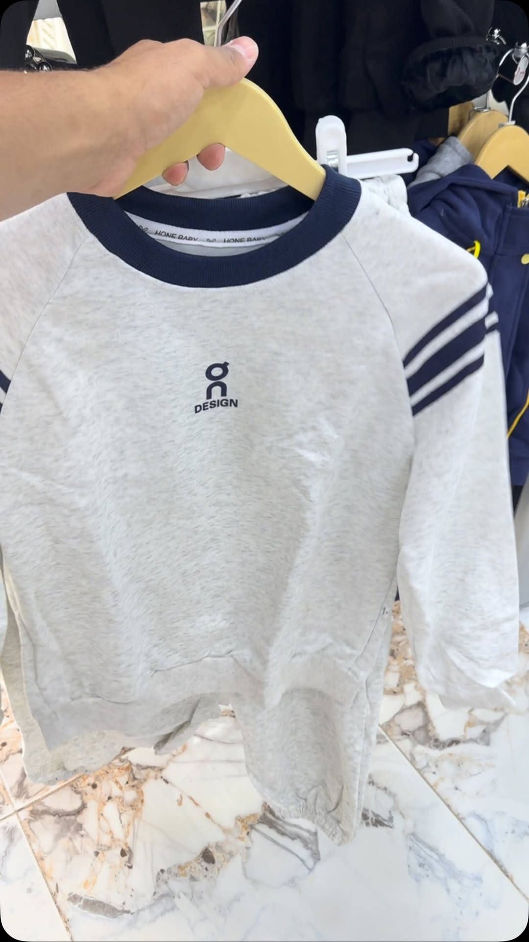 NEW COLLECTION 🍂 
الموسم الجديد يبدأ من هنا 
اكتشفو من مجموعه خريف وشتاء 2026/27 الأن في مجمع الأصايل 

توصيل داخل سامراء 1,000
توصيل  داخل صلاح الدين 3,000
توصيل محافضات 4,000
مجمع الأصايل ✅
سامراء حي الافراز نهاية شارع جامع القريشي ✅
يتوفر لدينا توصيل سامراء وجميع المحافضات ✅
للاستفسار ☎️ ***********
