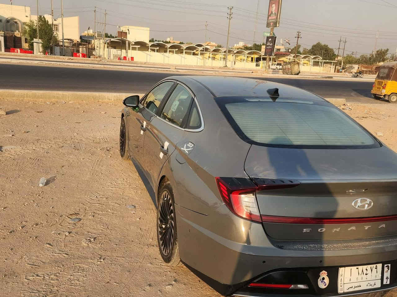 السعر ««120»» وبيها مجال 

للاتصال (***********)

سوناتا موديل ((2023 وارد أمريكي)) رقم كربلاء ألماني. 

مكينه كير حداديه ((كفالة)) 

تحويل مباشر ((بأسمي)) 

ملاحضه (بيها ضربه جنطه) 

مكان السياره #نجف 

ملاحضه مكلف بالنشر
