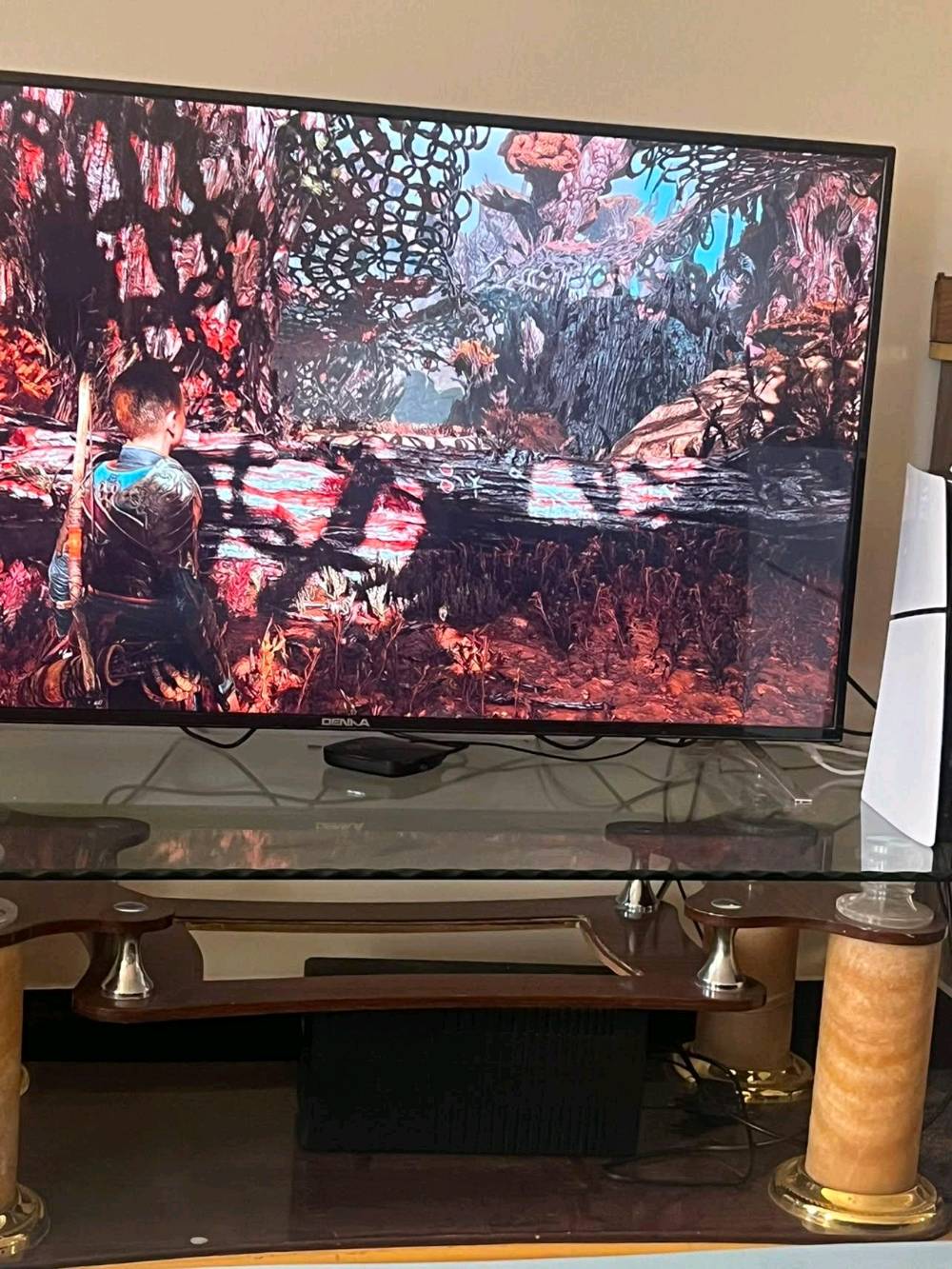 بلي فايف سلم 1تيرا نضيف 99% مع يو بي إس وقرص وكامل الملحقات مثل ما موضح سعره 800