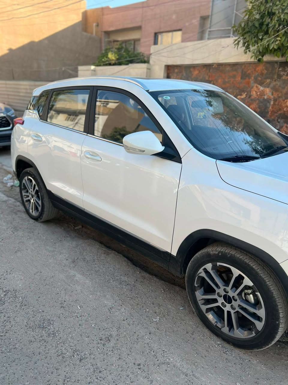 للبيع BAIC Beijing بحالة الوكالة - رقم مميز بغداد
السيارة نظيفة جدًا، استخدام شخصي وخالية من أي ملاحظات.
✅ ماشية فقط 15,600 كم بس
✅ صبغ وكالة
✅ مكفولة ونظيفة من الداخل والخارج
مكانها بغداد العامريه للاستفسار 
*********** 
بسعر 24 مليون ونص وبيها مجال
