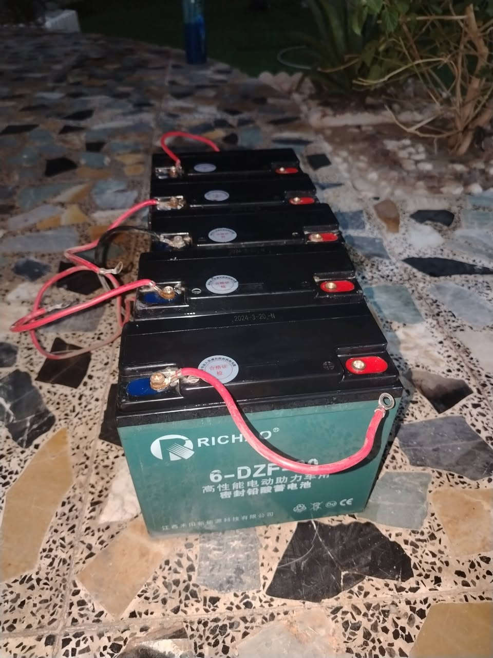 🔴هارلي شركه الماسه 💎
سلام 👋عليكم 
دراجه شحن فول نضافه موديل 24
🔴.. مواصفات الدراجه 
.. 5باتري نص عمر تمشيك (19) كيلو 
.. تخم تاير 
.. كهربائية ع فحص 
سعر 💵(375)وبي مجال شيء قليل 
رقم الهاتف *********** واتساب 
العنوان فلوجة اتصل و تدلل
