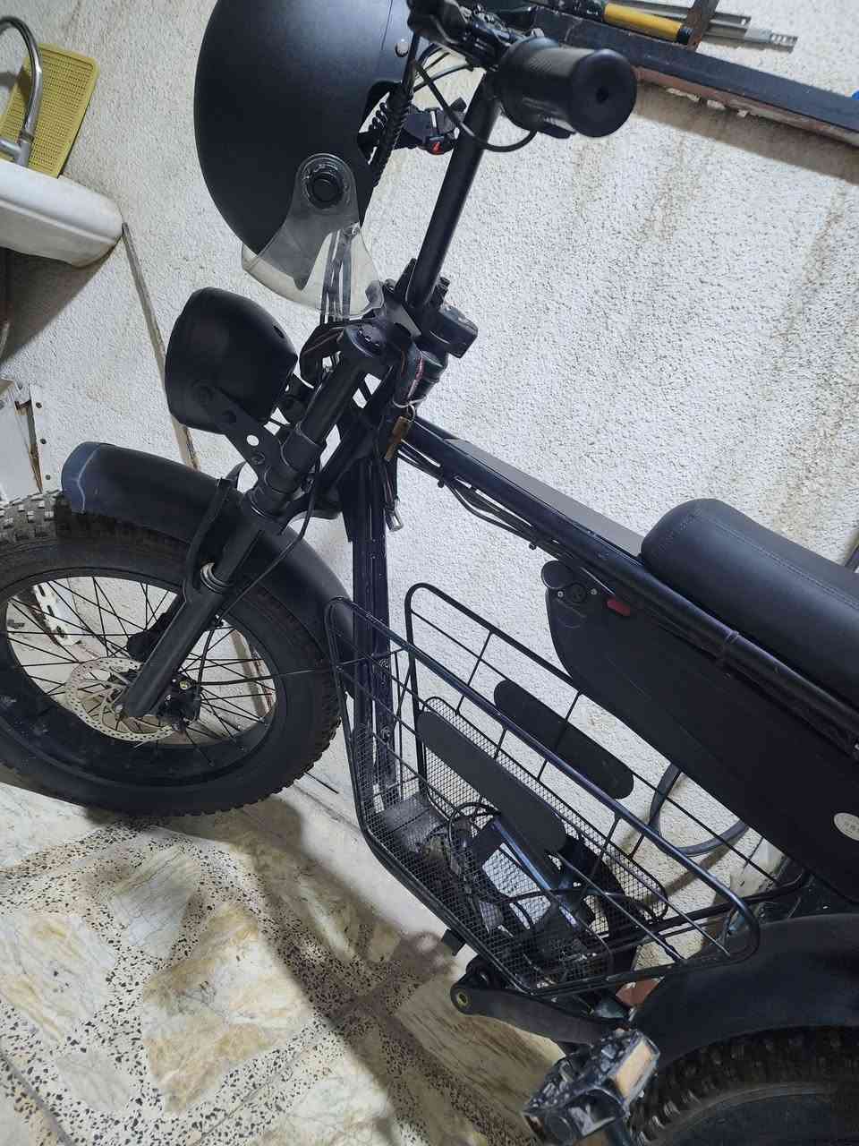 سلام عليكم بيع دراجه شحن باسكل
موقع بغداد سبع ابكار مقابيل مركز اصليخ 
هاتف ***********
          ***********
