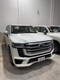 لاندكروزر GXR • ٢٠٢٥ • رقم بغداد