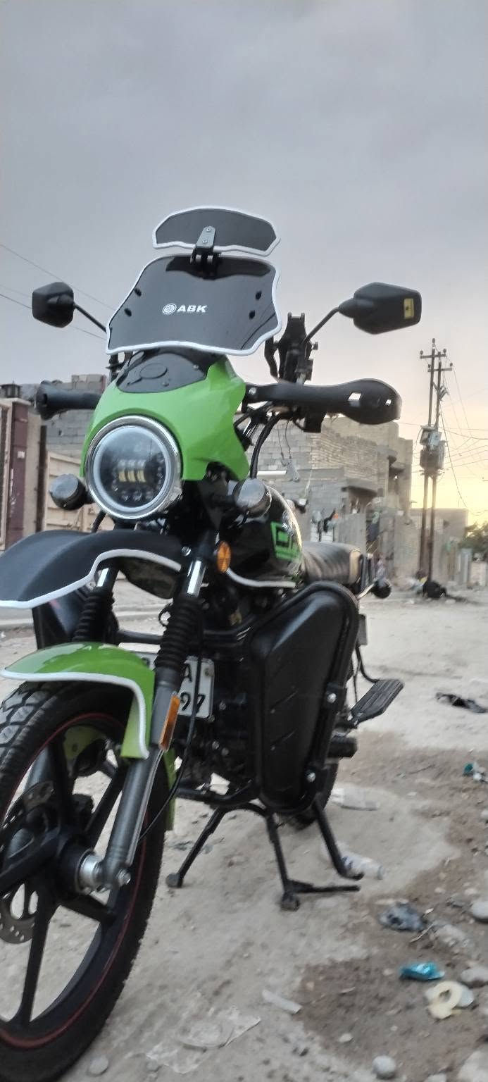 السلام عليكم دراجه للبيع موديل 25 نازلة بل 26 بشهر 4 باسمي تحويل شوكت ميعجبك دراجه كفاله عامه شاصي مكينه كهربائيات السعر 2600 وبيها مجال المكان بغداد الشماعيه الشراي يتصل وبخدمته 
***********
