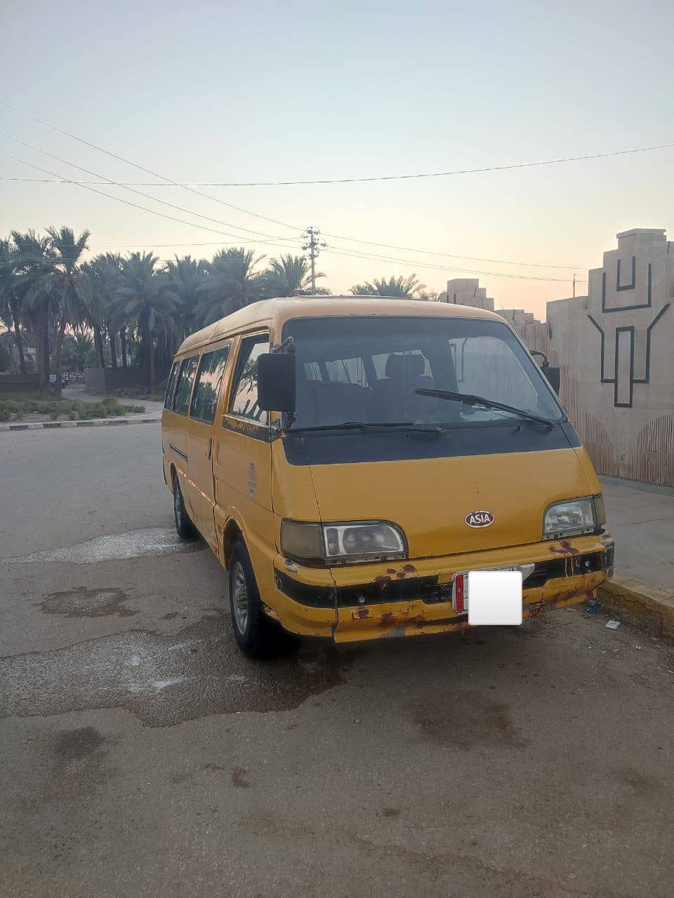 ((***********)) مكلف بل نشر تفاصيل أكثر اتصل عل صاحبه
سلام عليكم سيارة آسيا للبيع موديل 1996 سيارة نضيفة تخم تاير جديد دوشمة جديدة كاعية جديدة محرك بي تبخير كهربايات شغالة كشرهة نضيف رقم بغداد الماني 
سعر /45
مكان / بابل قرب صيطرة الثار
