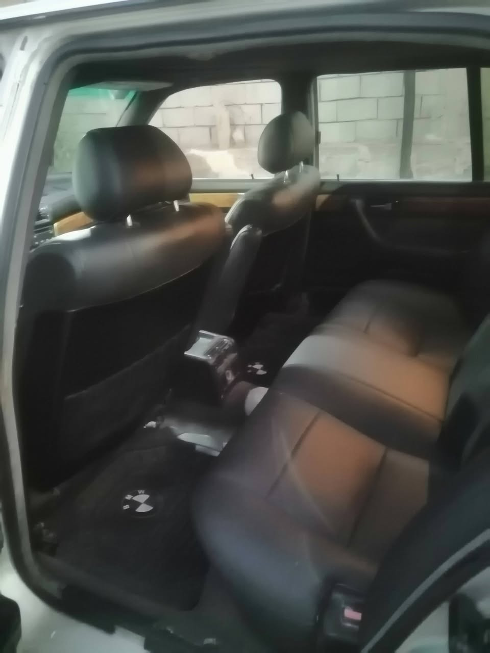 بي ام 730 اصل مسكر بيه محرك 40 كير تمساح موديل ٩٣ رقم بغداد دولي سنويه جديده بااسمنه محرك كير تبريد تمام كاردن جديد قاعده فيت بم وطوافه جدد راديتر جديده تخم تاير جديد باتري قبل اسبوع شاده مكانه بغداد جسر ديالى سعره ٥٥ بيه مجال للشراي ان شاء الله ***********
