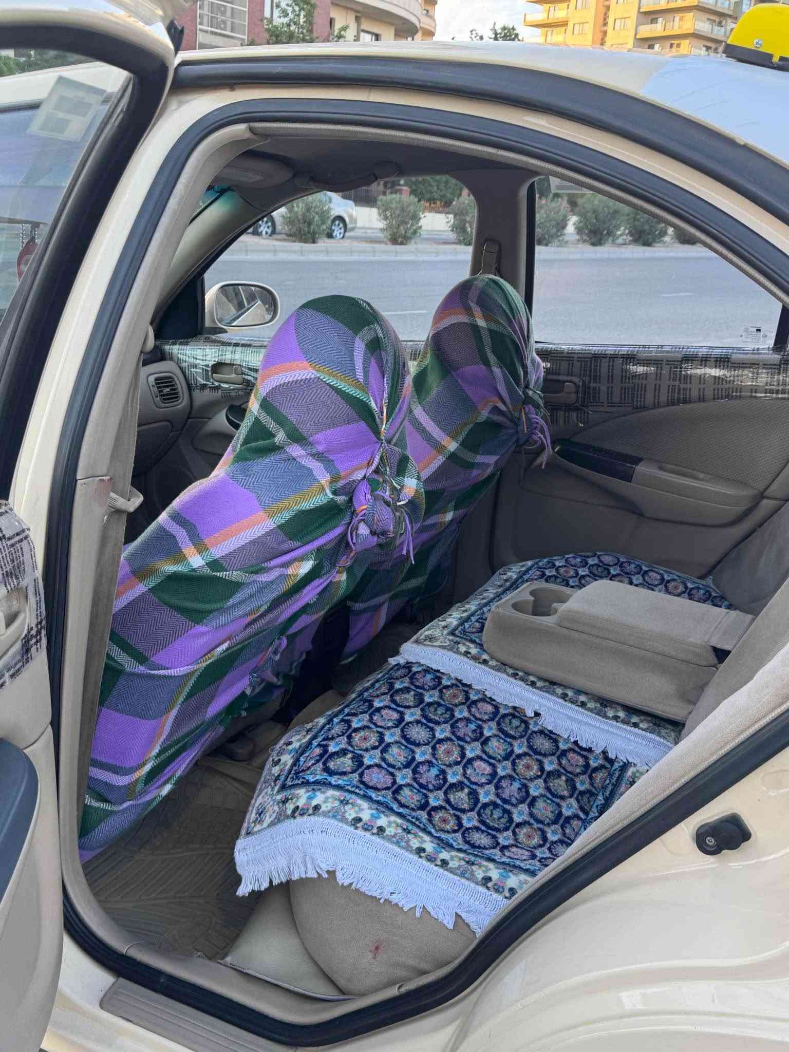 بسم الله الرحمن الرحيم 
نيسان سەنی ٢٠١٢ کۆری 
١پەڵەی بچوک بۆیاخی هەیە 
سەنەوی هەمووگیانی تازەیە 
گێر اوتۆماتیکە ویلکەپ و شاشە ایپاد 
سعرى ١١٣گەڵاو معالە
***********
سلێمانی السليمانية, العراق

