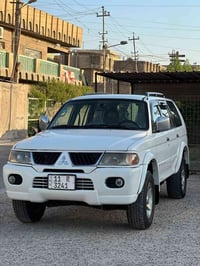 باجيرو انتيفا 2006 رقم بغداد انكليزي  بيهه قطعه صبغ فقط والباقي كفاله ...
