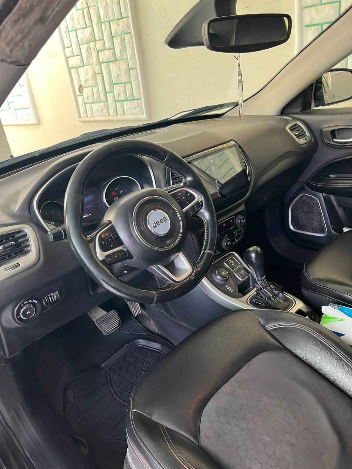 سلام عليكم
جيب كومباس 2018
مكينه 2.4L
ماشيه 130
گير مكينه ع شرط
حداديه 80‎%‎
كشن جلد 
بصمه
كشن سايق تحكم
رقم كربلاء شرط المداور
ضرر جاملغ والباب جهة السايق ملاون
والجاملغ الخلفي فقط 
مكفوله من الشواصي 
السعر 98 وبيه مجال بسيط
***********
