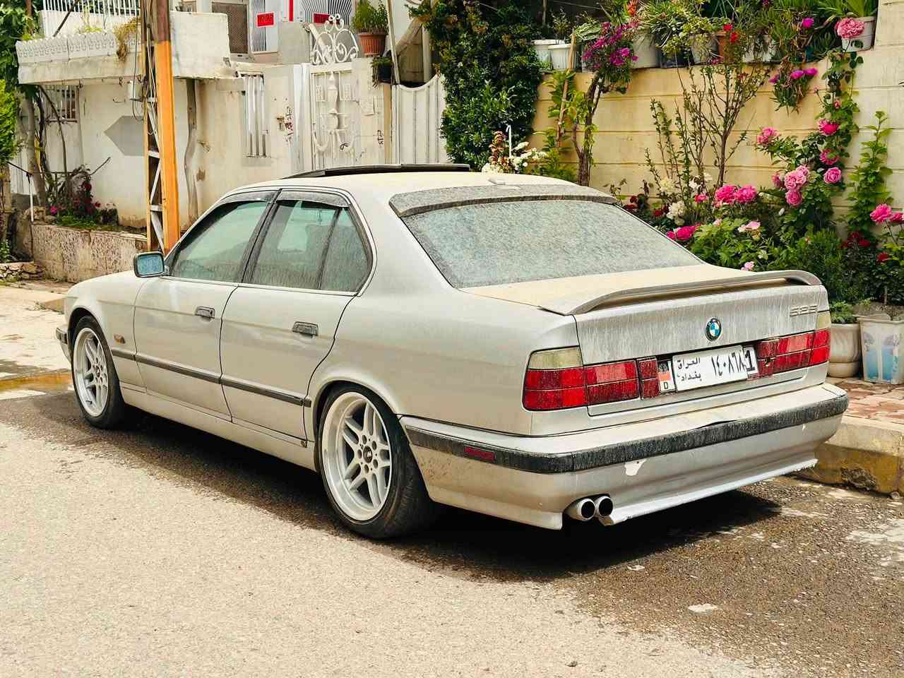 سەرەتا بەناوی خوای گەورە
ماشاالله لەماڵی هەموو لایەک bmw e34  مۆدێل ١٩٩٢ سەیارەکە بەس ماشاالله ی دەوێ ئاڕمی پلاستیکی هەولێر بەشەرتی ئاڕم و ئەوەلیات و موس و بڕاوە و غەرامە  ٥٢٥ تۆماتیک  گێڕ و مەکینە و ئەکسل و تەقە و ڕەقە بە شەرت کامل بۆیاخ لەسەر ساغی چەکوش بە گیانیەوە نییە سڵاید دوو جام کارەبا ئاوێنە کارەبا تەبرید سارد و گەرم دوگمەی s و بەفر مەزبوت لایت ئەڵقە  دەعامی پێش و دوا سپۆرت m ویل و تایەی m18 دوسایز ویلەکانی لۆکە ناو ڕەش و ناوەی لە دەرەوەی جوانترە تکایە گەر مشتەری نیت سەرمان مەئێشێنە

 سعری ٥٥$ و مەعامەلەیەکی برایانە

 شوێن هەڵەبجەی شەهید 

***********ـ***********
