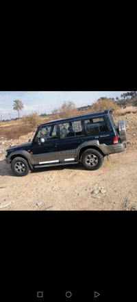 كالوبر موديل ٢٠٠٢ رقم بغداد مكينة ٦ بنزين باسمي رايدها ب٦٠ وبيها مجال ...